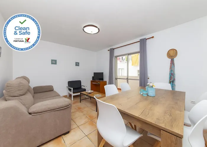 B18 - Village Street Apartamento