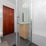 B18 - Village Street Apartament