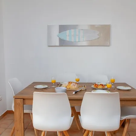 B18 - Village Street Apartamento